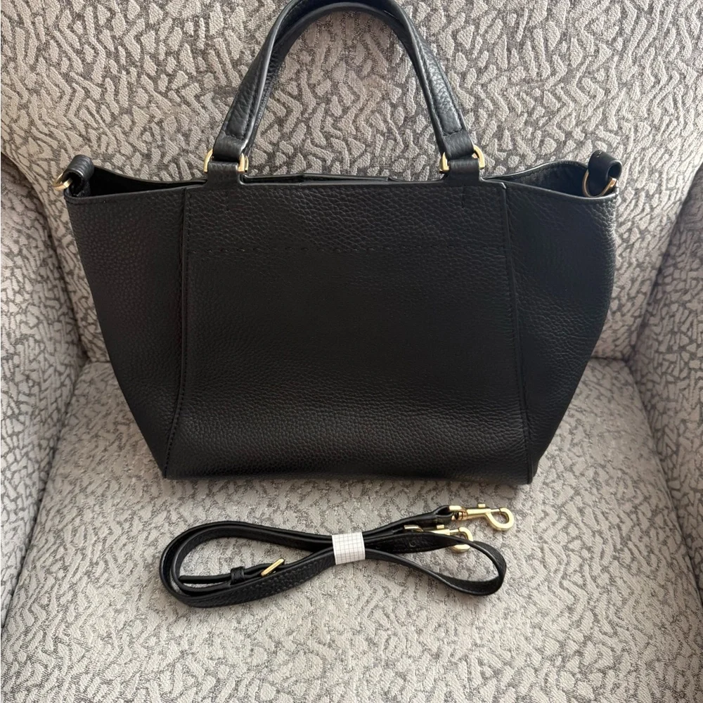 Tory Burch McGraw Small Carryall Bag in Black Pebbled Leather